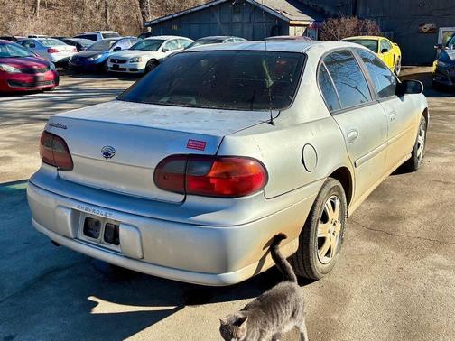 2003 Chevrolet Malibu Base