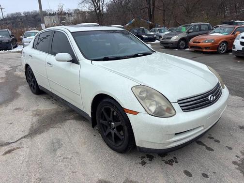 2003 INFINITI G35 Base