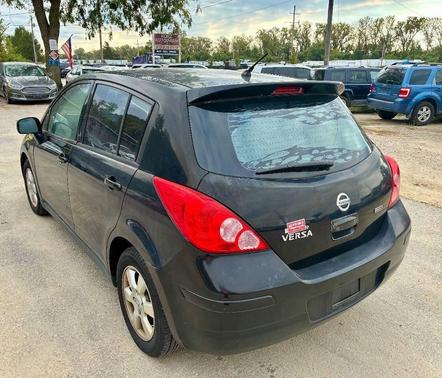 2012 Nissan Versa 1.8 SL