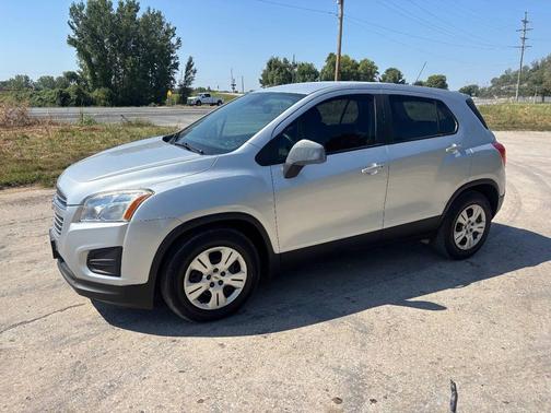 Silver 2015 Chevrolet Trax 1LS