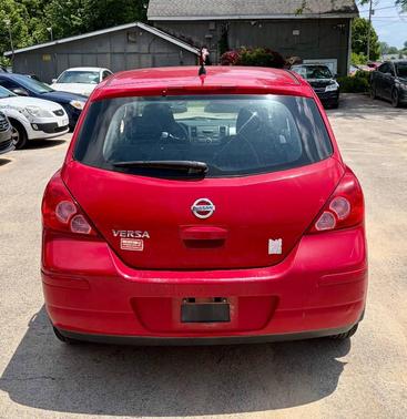 Red 2009 Nissan Versa 1.8 S