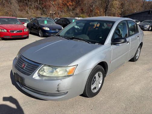 2005 Saturn Ion 1