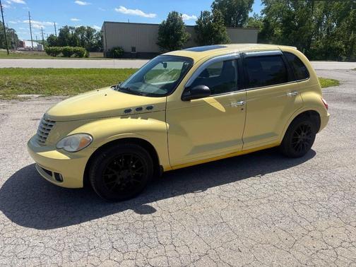 Yellow 2007 Chrysler PT Cruiser Limited