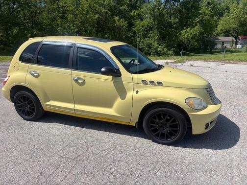 Yellow 2007 Chrysler PT Cruiser Limited