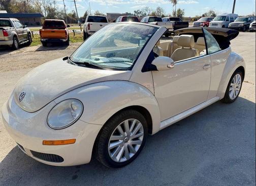 2008 Volkswagen New Beetle SE