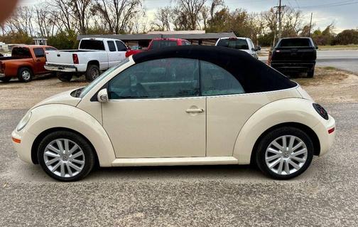 2008 Volkswagen New Beetle SE
