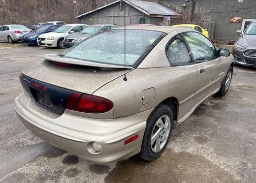 2001 Pontiac Sunfire SE 2dr Coupe