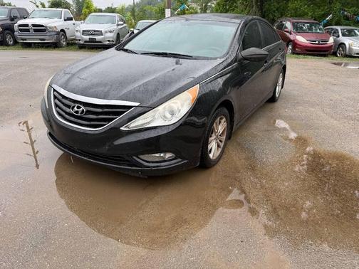 Black 2013 Hyundai SONATA GLS