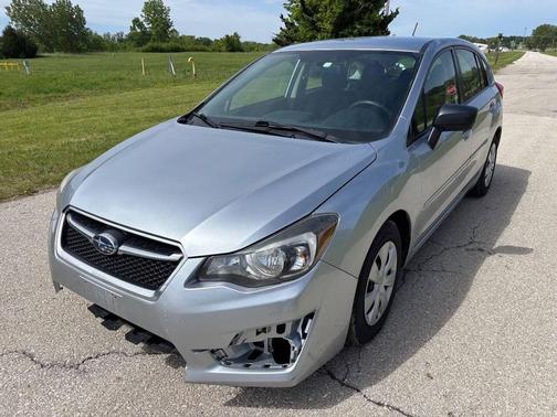 Ice Silver Metallic 2015 Subaru Impreza 2.0i