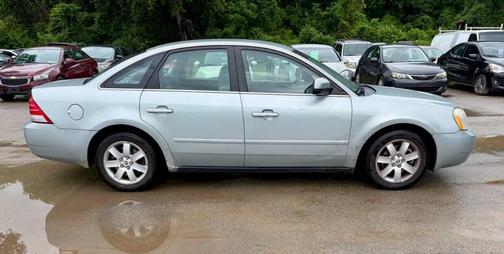Green 2006 Mercury Montego Luxury 4dr Sedan
