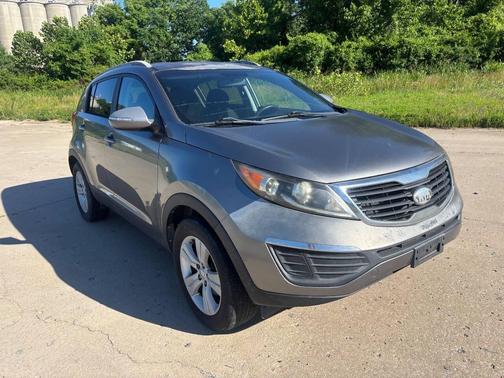 Gray 2013 Kia Sportage LX