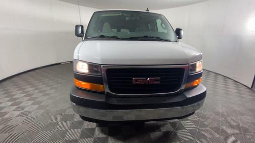 2017 GMC Savana 3500 LT