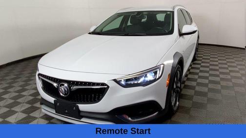 2018 Buick Regal TourX Essence