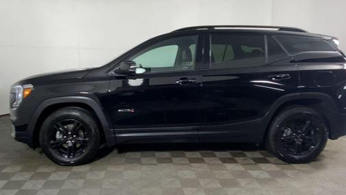 2024 GMC Terrain AT4