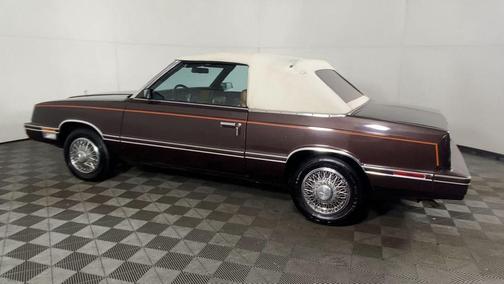 1982 Chrysler LeBaron Medallion