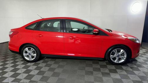 Race Red 2014 Ford Focus SE