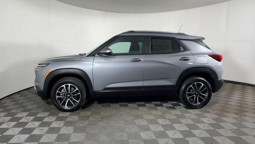 Sterling Gray Metallic 2026 Chevrolet Trailblazer LT