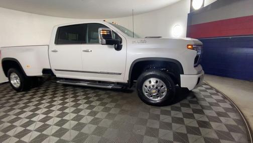 2025 Chevrolet Silverado 3500 High Country
