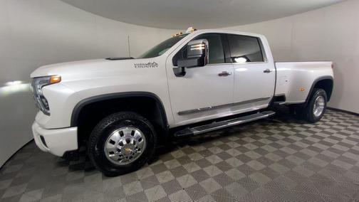 2025 Chevrolet Silverado 3500 High Country