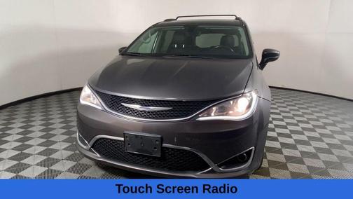 2018 Chrysler Pacifica Touring-L