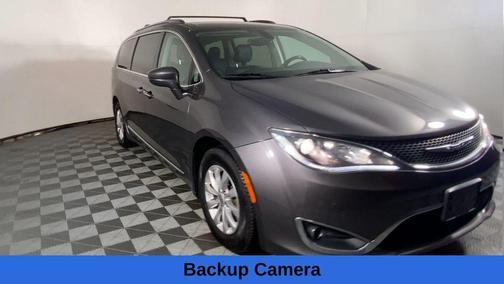 2018 Chrysler Pacifica Touring-L