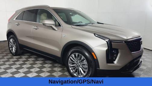 Latte 2024 Cadillac XT4 Premium Luxury