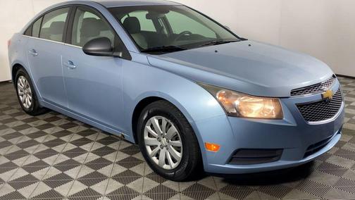 2011 Chevrolet Cruze LS