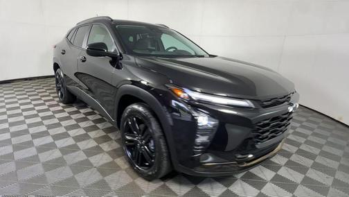 Mosaic Black Metallic 2026 Chevrolet Trax ACTIV