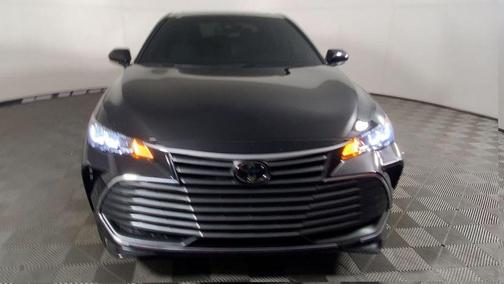 2021 Toyota Avalon XLE