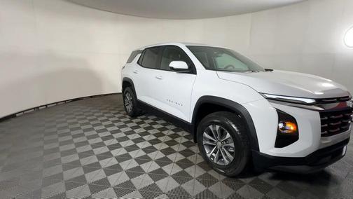 Summit White 2026 Chevrolet Equinox LT