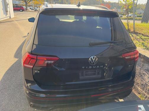 2022 Volkswagen Tiguan 2.0T SE R-Line Black