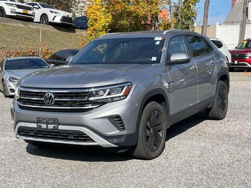 2021 Volkswagen Atlas Cross Sport 2.0T SE w/Technology