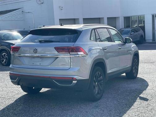2021 Volkswagen Atlas Cross Sport 2.0T SE w/Technology