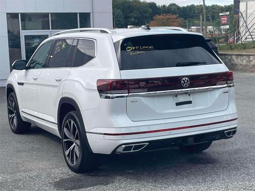 2024 Volkswagen Atlas 2.0T SEL Premium R-Line