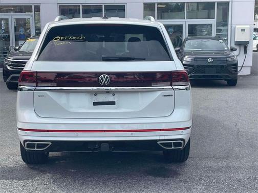 2024 Volkswagen Atlas 2.0T SEL Premium R-Line