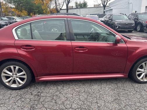 2013 Subaru Legacy 2.5i Limited