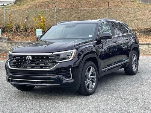 2024 Volkswagen Atlas Cross Sport 2.0T SEL R-Line