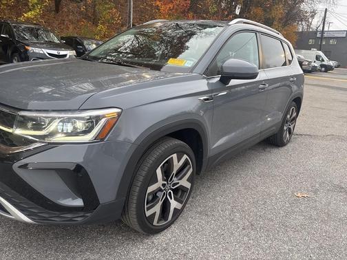 2023 Volkswagen Taos 1.5T SEL