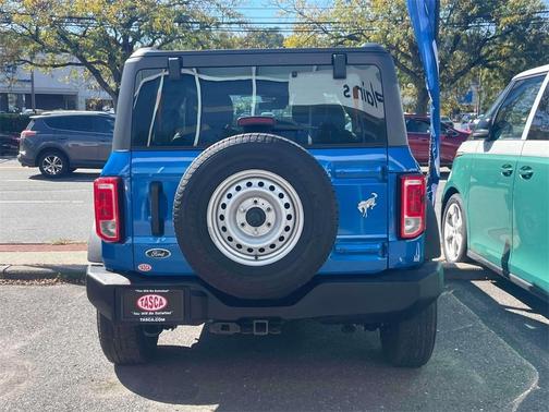 2023 Ford Bronco Base