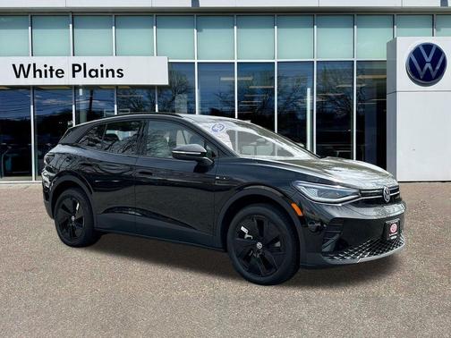 Deep Black Pearl Effect 2025 Volkswagen ID.4 Pro S