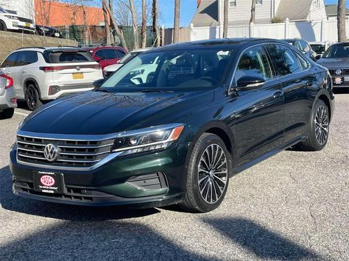 2022 Volkswagen Passat 2.0T Limited Edition