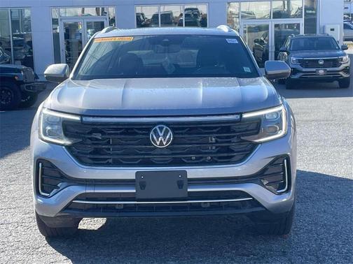 2024 Volkswagen Atlas Cross Sport 2.0T SEL R-Line