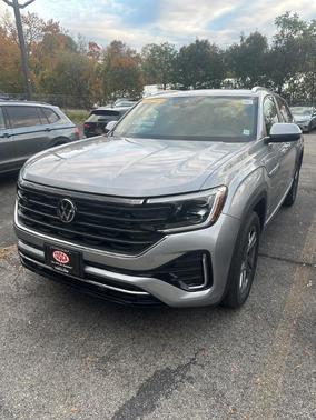 2024 Volkswagen Atlas Cross Sport 2.0T SEL R-Line