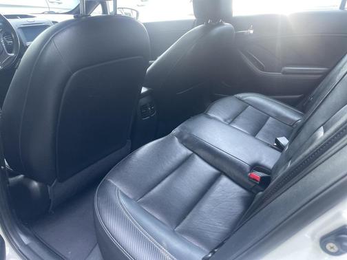 2016 Kia Forte SX
