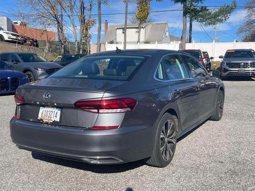 2021 Volkswagen Passat 2.0T SE