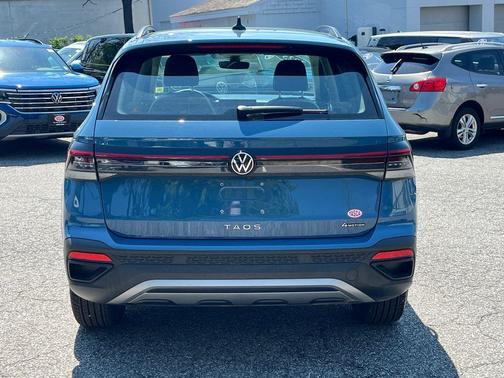 Monterey Blue Pearl 2025 Volkswagen Taos 1.5T S