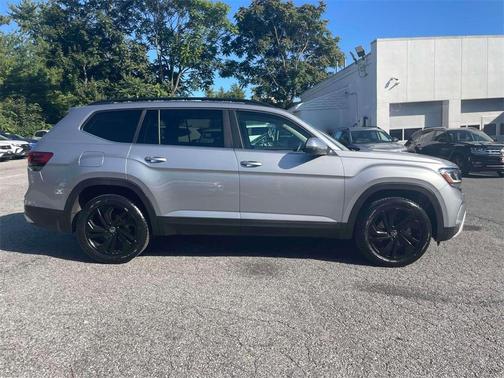 2023 Volkswagen Atlas 2.0T SE