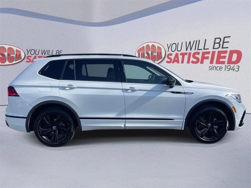 2024 Volkswagen Tiguan 2.0T SE R-Line Black