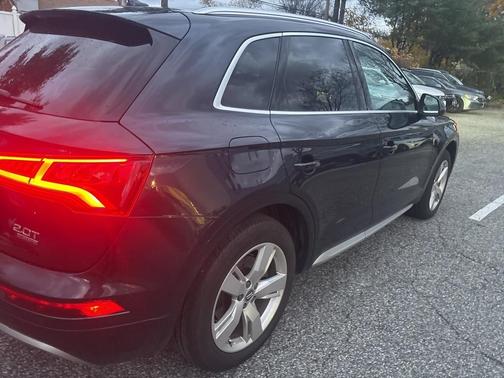 2018 Audi Q5 2.0T Tech Premium