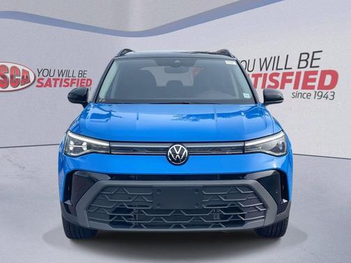 2025 Volkswagen Taos 1.5T SE Black